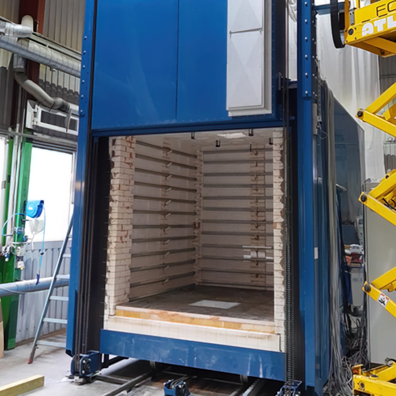 This Fornax T 8000HT oven is a high-temperature oven for heat treatment of steel parts up to 1000 °C.